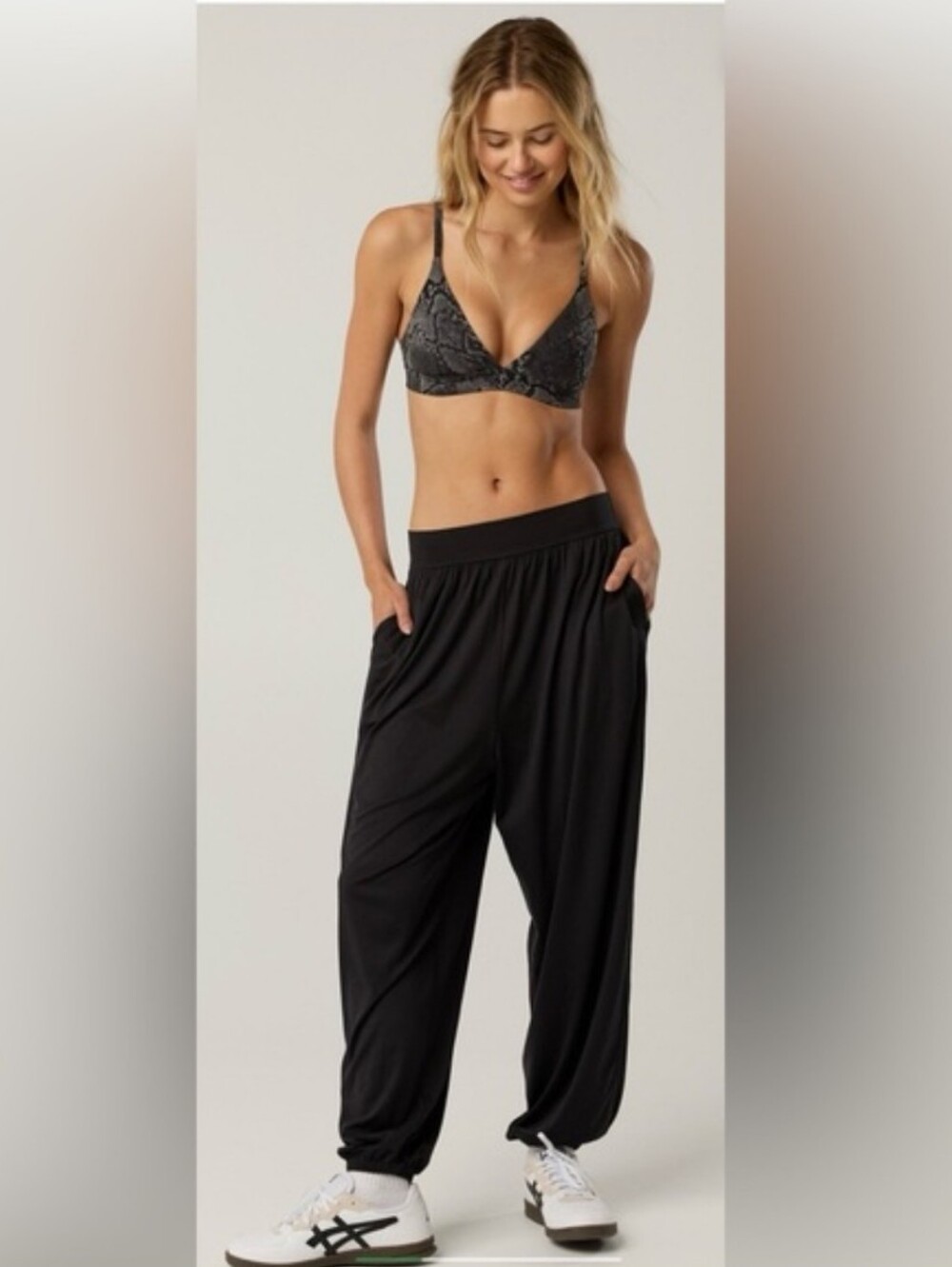 OFFLINE BY AERIE THE HUGGER REAL ME JOGGER PANTS BLACK SZ M